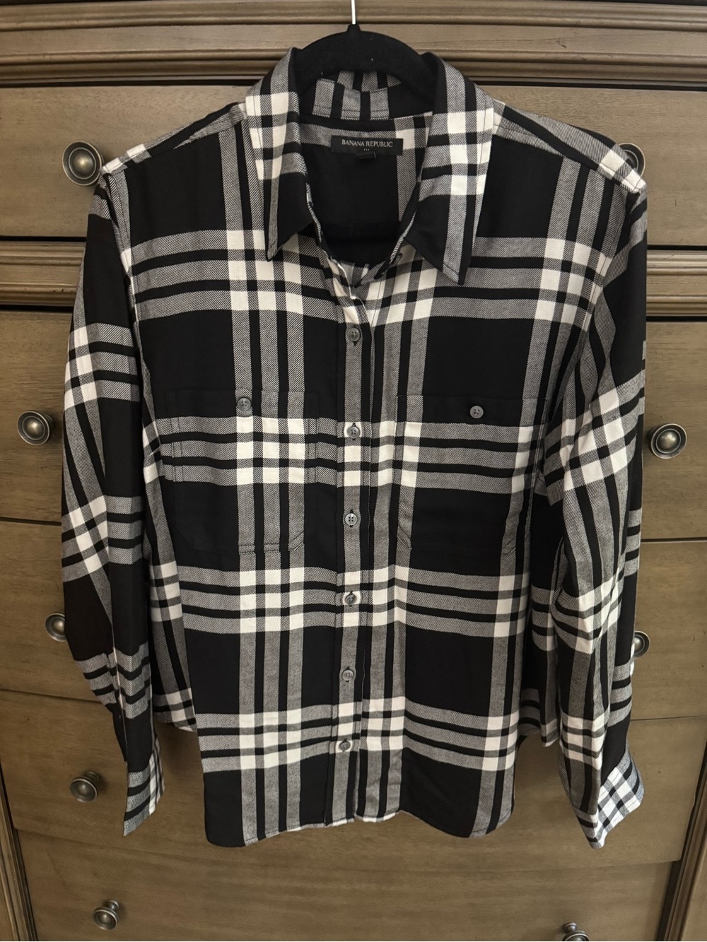 Banana Republic Factory Black & White Plaid Button-Up Shirt
